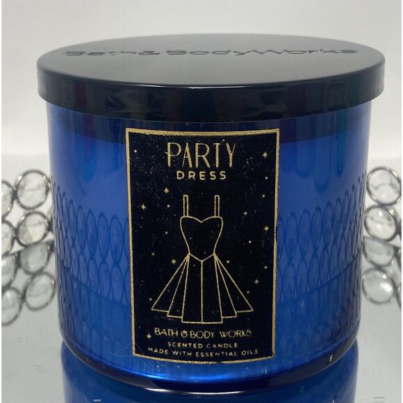 Bath & Body Works - Party Dress 2020 NEW (3 Wick 14.5 oz) - Picture 2 of 7
